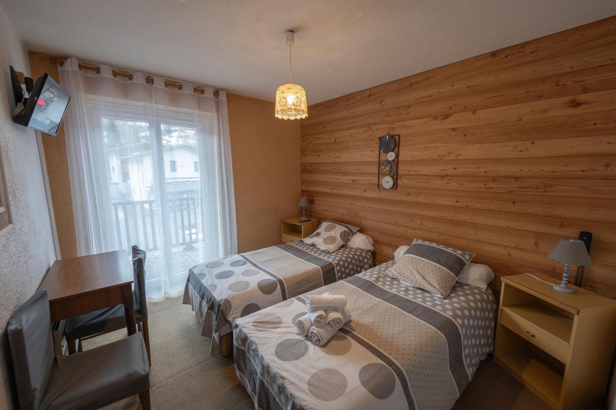 Le Guilazur Hotel Château-Ville-Vieille Eksteriør billede