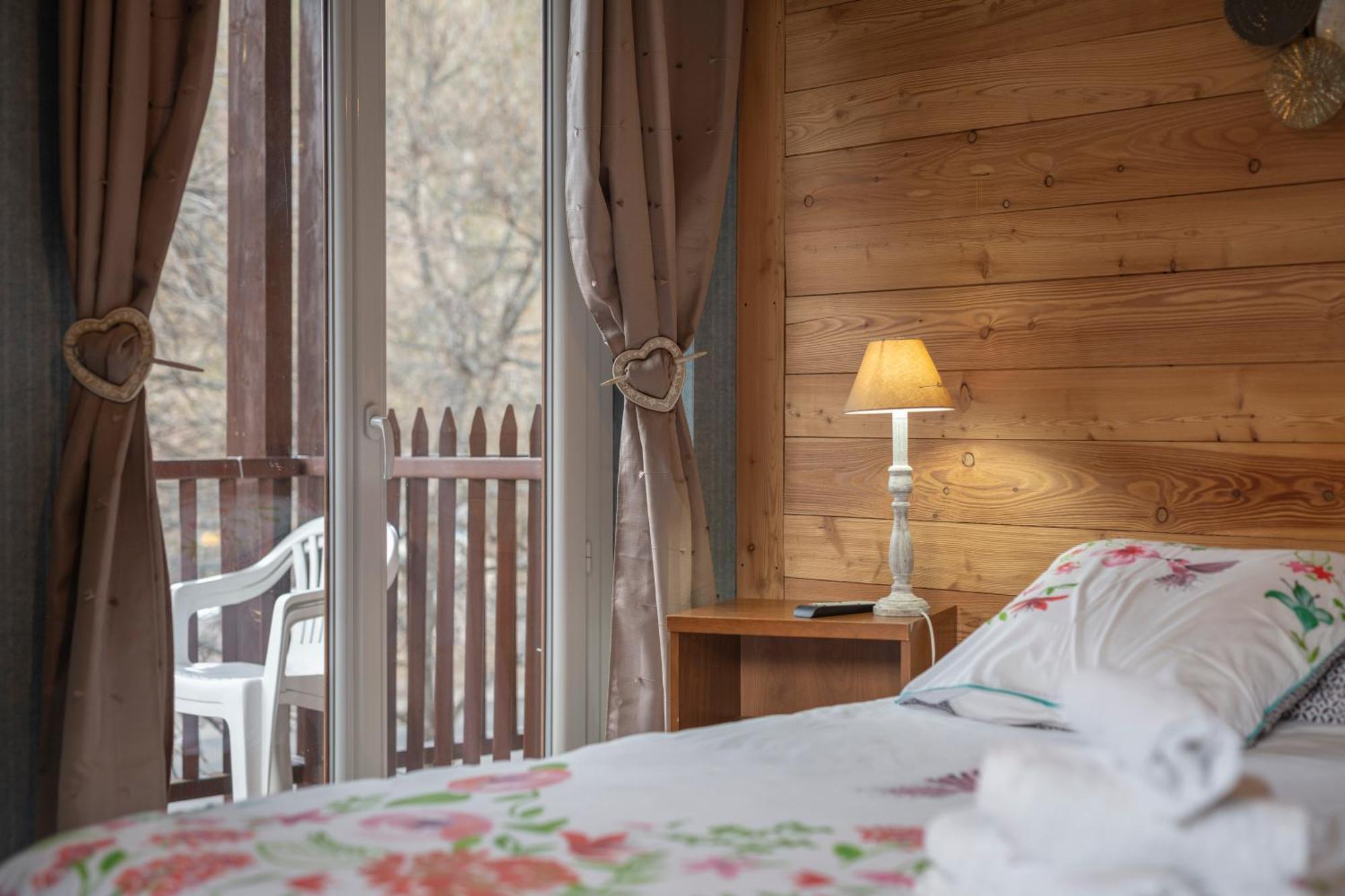 Le Guilazur Hotel Château-Ville-Vieille Eksteriør billede