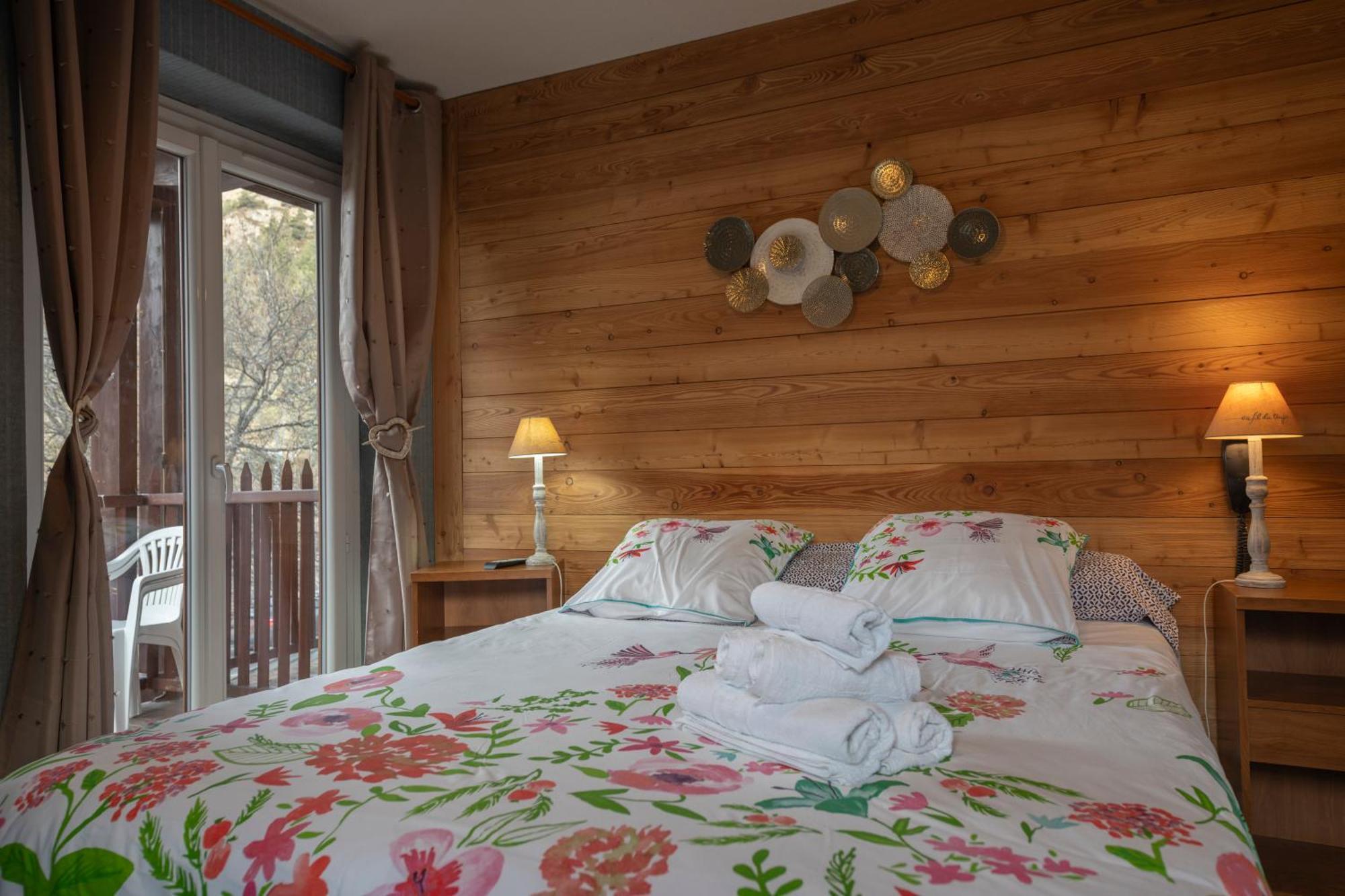 Le Guilazur Hotel Château-Ville-Vieille Eksteriør billede
